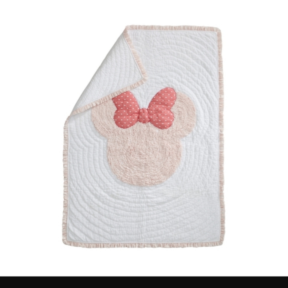 Minnie Mouse Toddler Quilt